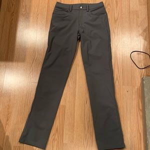 Men’s Size 28 Lululemon Commission Pants